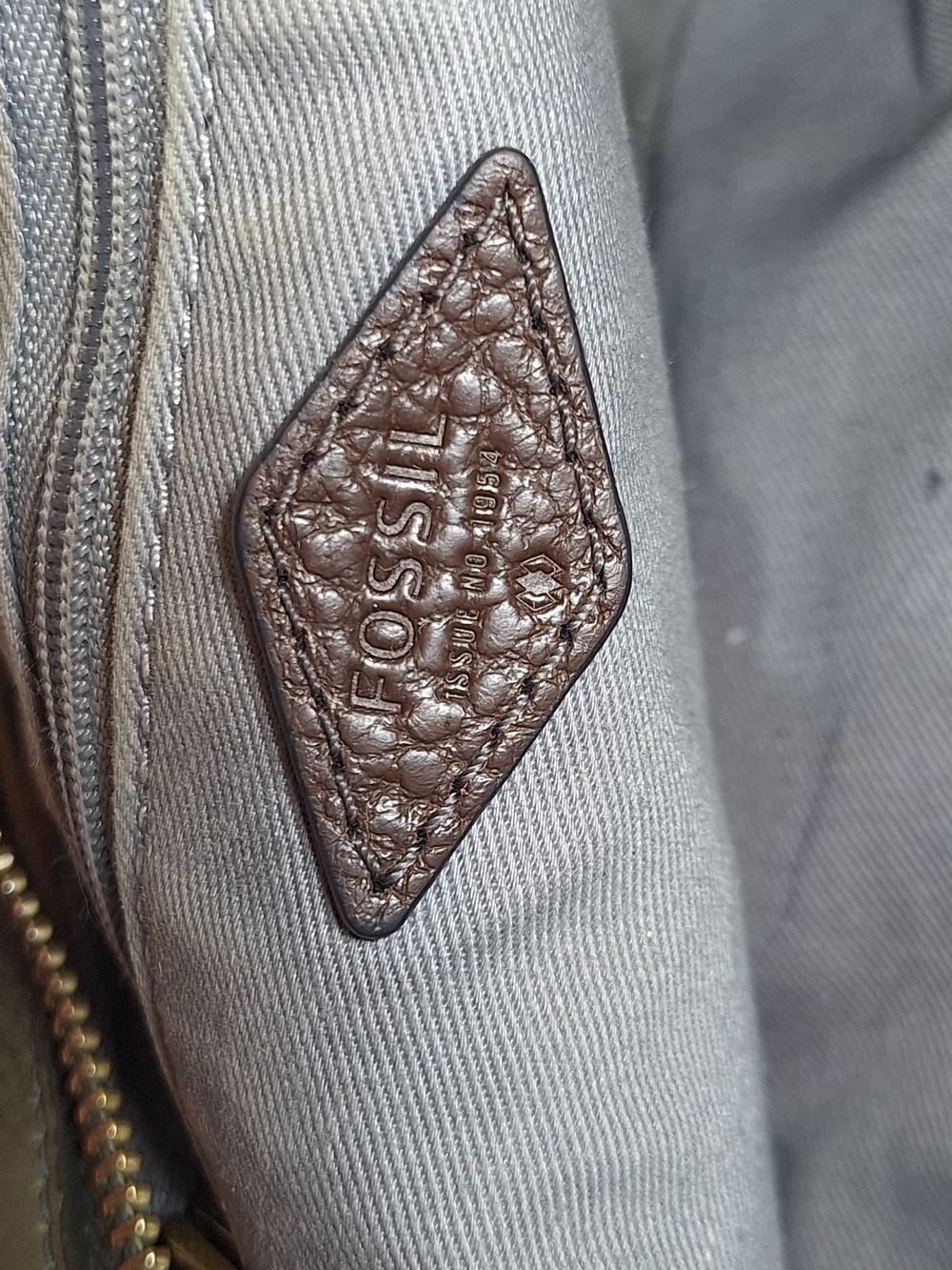 Authentic Fossil Gemma Pebbled Leather Crossbody Bag – Olive Green - Picture 10 of 16